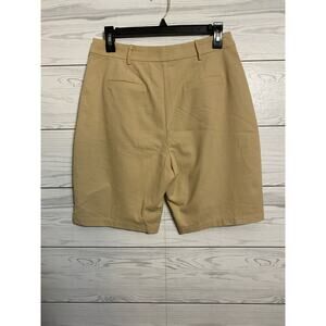 English factory pleated Bermuda shorts size medium